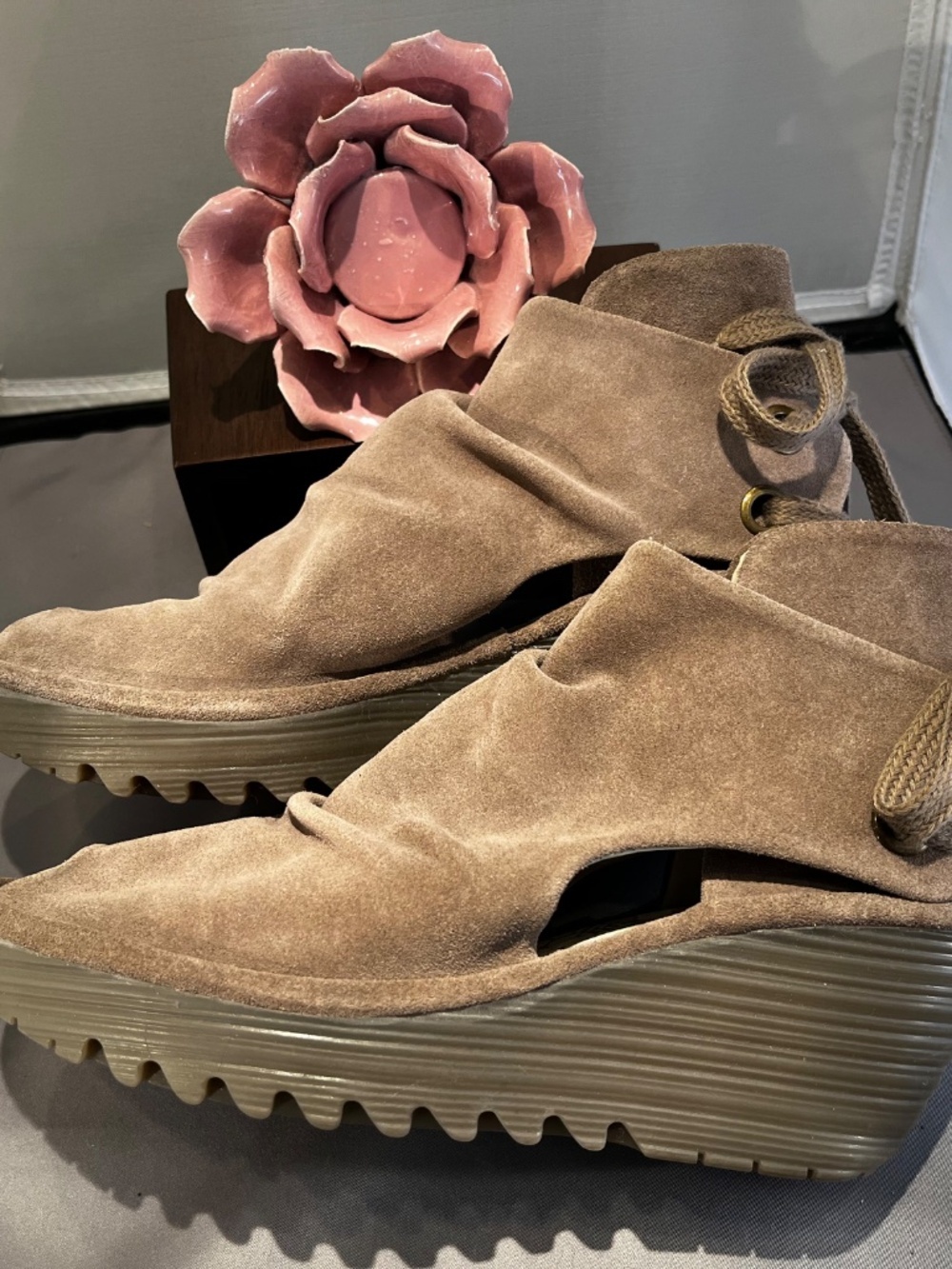 Fly London Yema Classic Taupe Suede Peep Toe Sandal Lace Up Size 39 - Picture 3 of 7